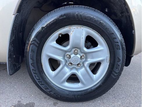 Used 2007 Toyota RAV4 4WD image 24