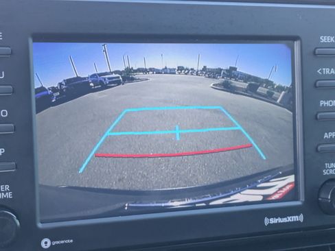 Used 2021 Toyota RAV4 XLE image 29