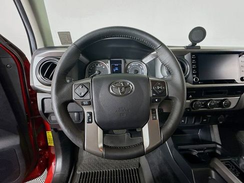 Used 2022 Toyota Tacoma SR5 image 10