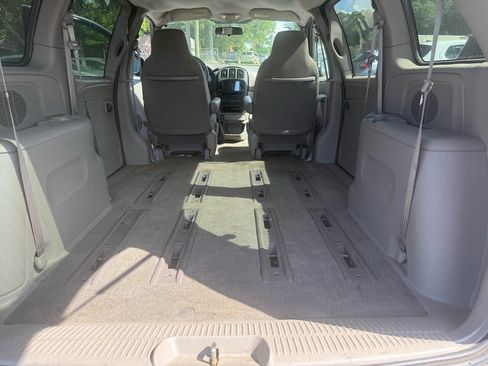 Used 2002 Dodge Caravan SE FWD image 21