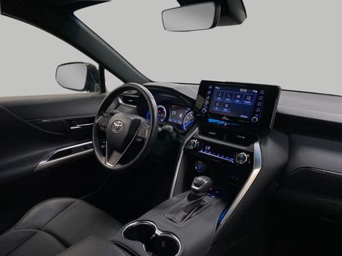 Used 2022 Toyota Venza XLE AWD/4WD image 21