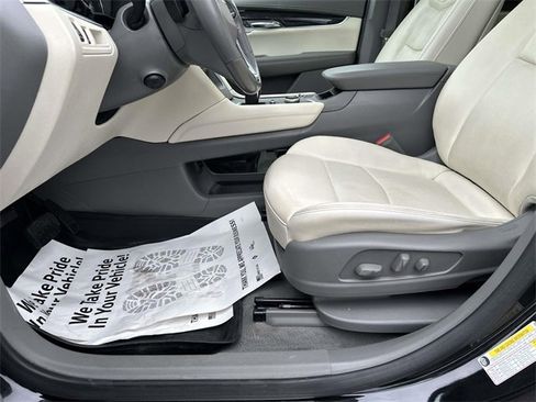 Used 2021 Cadillac XT6 Premium Luxury image 19