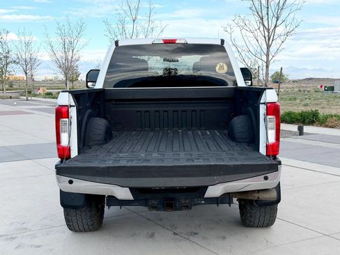 Used 2019 Ford F250 XLT w/ XLT Value Package image 9