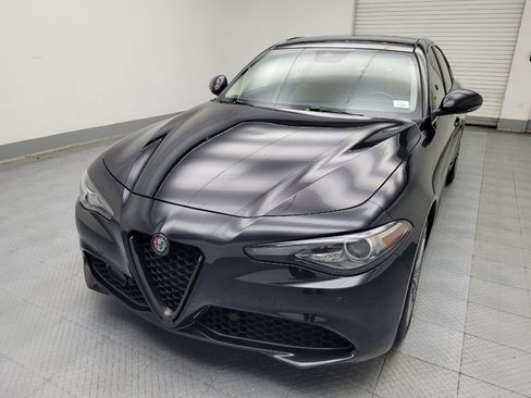 Used 2019 Alfa Romeo Giulia Ti w/ Quick Order Package 22X Lusso image 15