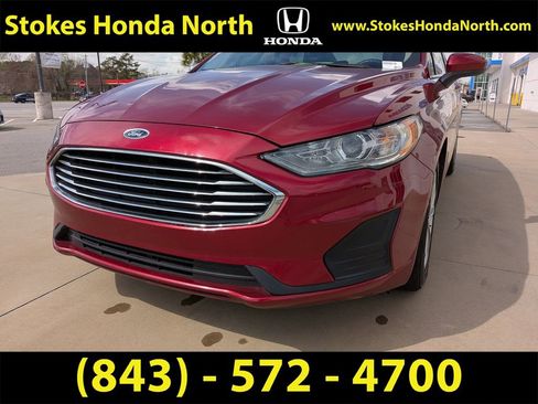 Used 2019 Ford Fusion SE image 8