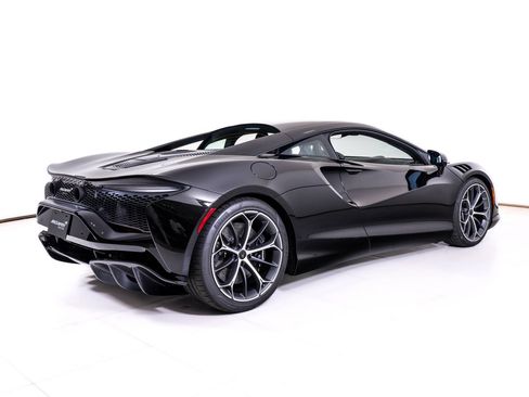 New 2026 McLaren Artura RWD image 5