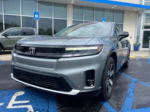 Used 2024 Honda Prologue Touring image 2