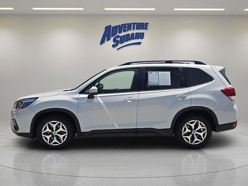 Used 2019 Subaru Forester Premium AWD/4WD image 4