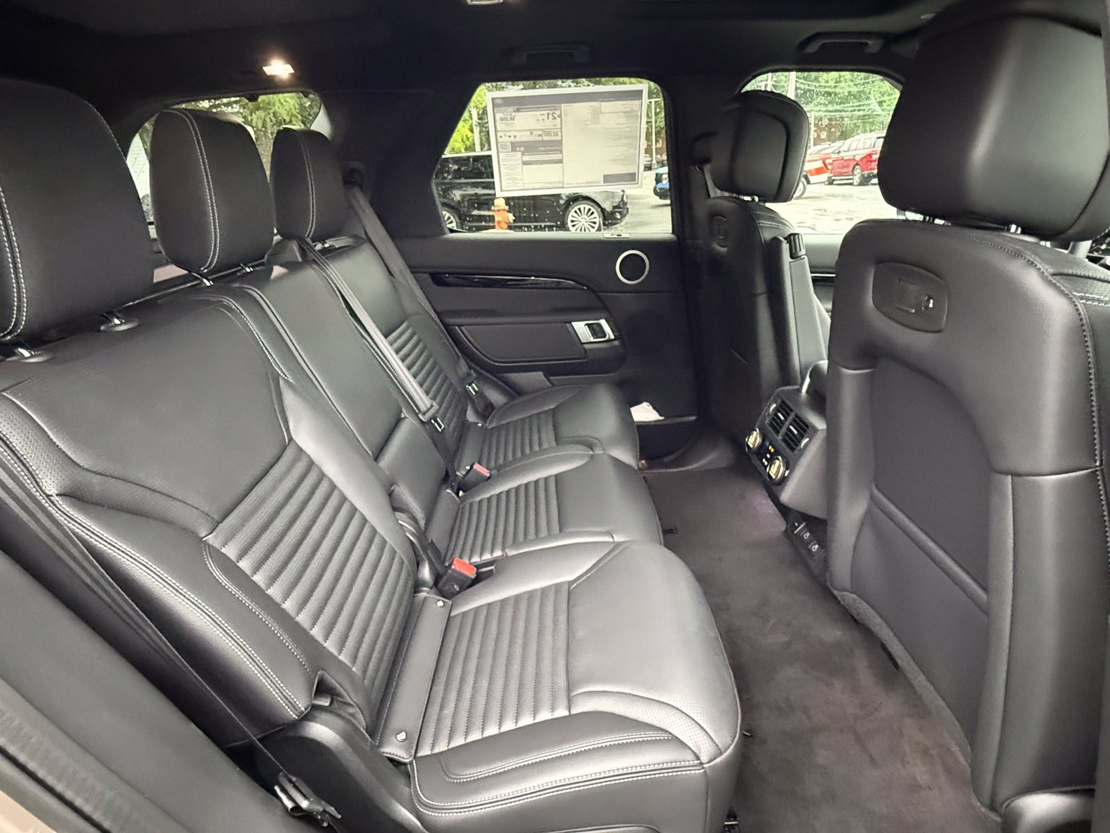 New 2026 Land Rover Discovery S AWD/4WD image 16