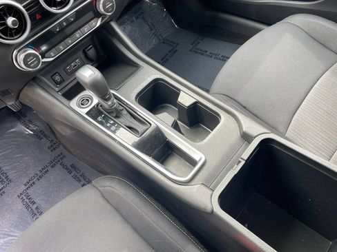 Used 2024 Nissan Sentra SV w/ All-Weather Package FWD image 9