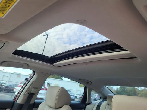 Used 2021 Honda Accord EX-L image 12