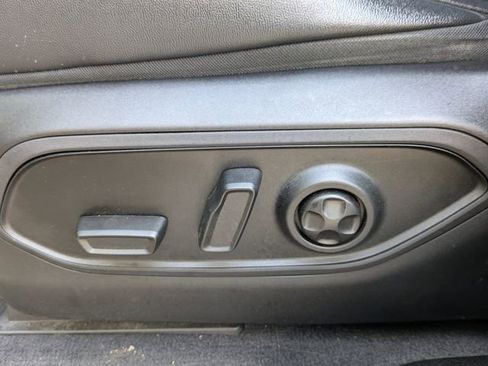 Used 2023 Jeep Grand Cherokee Altitude AWD/4WD image 21