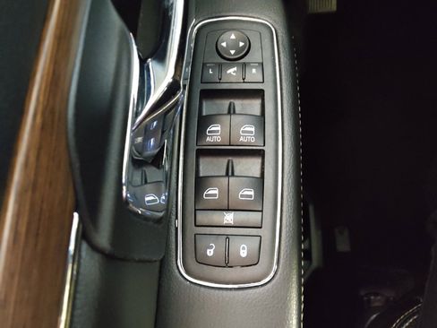 Used 2015 RAM 2500 Laramie w/ Protection Group image 27