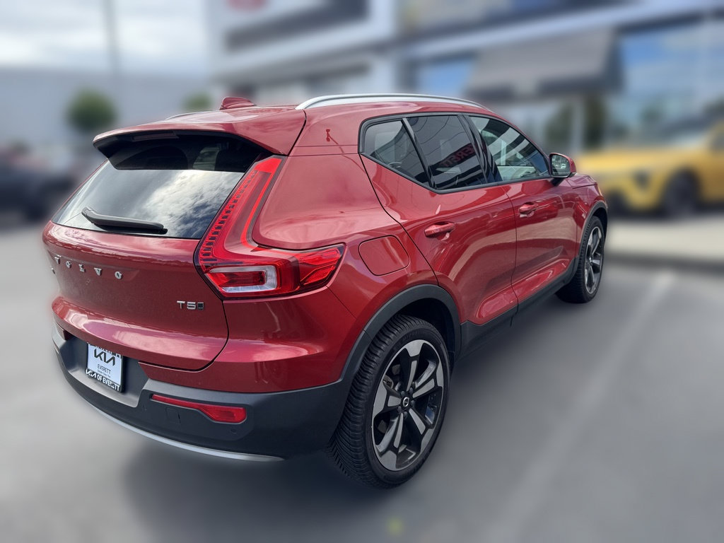 Used 2021 Volvo XC40 T5 Momentum w/ Premium Package AWD/4WD image 7
