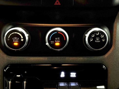 Used 2022 RAM 2500 Tradesman image 25