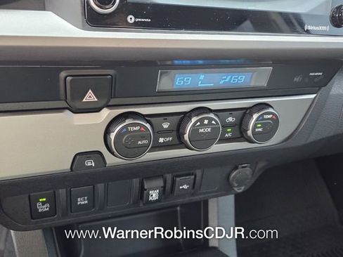 Used 2022 Toyota Tacoma SR5 w/ Technology Package RWD image 23