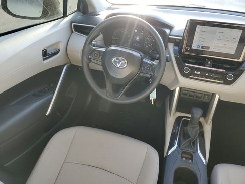 Used 2024 Toyota Corolla Cross L image 20