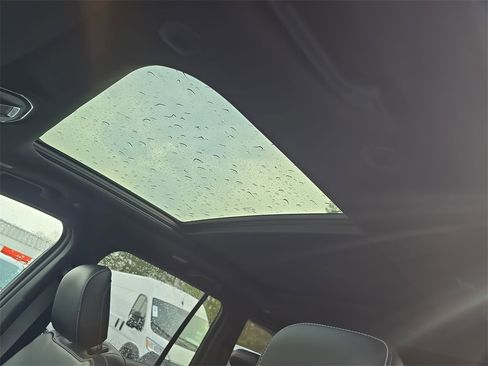 New 2025 Jeep Grand Cherokee Limited image 30