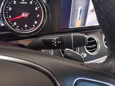 Used 2018 Mercedes-Benz E 300 4MATIC image 16