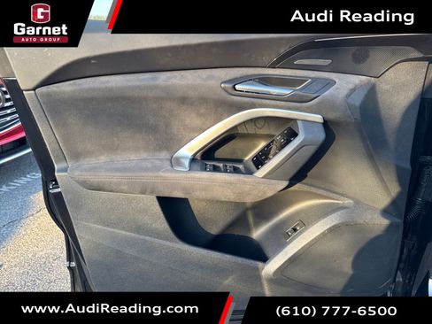Used 2025 Audi SQ5 Premium Plus image 11