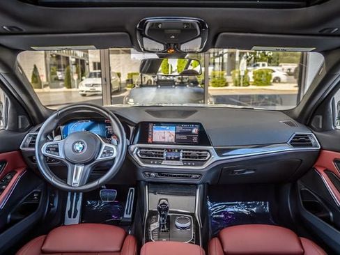Used 2022 BMW 330i Sedan w/ M Sport Package RWD image 3