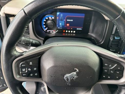 Used 2023 Ford Bronco Wildtrak image 30