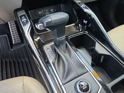 Used 2024 Kia Sorento SX image 39