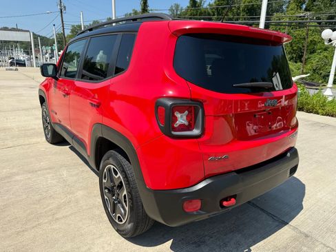 Used 2016 Jeep Renegade Trailhawk image 11