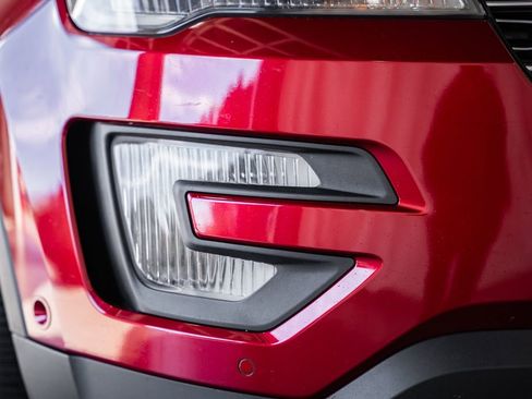 Used 2016 Ford Explorer Limited w/ Equipment Group 301A image 18