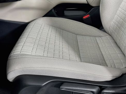 Certified 2024 Honda HR-V LX image 18