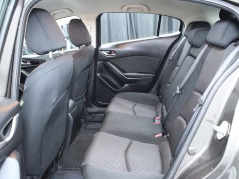 Used 2014 MAZDA MAZDA3 i Touring image 18