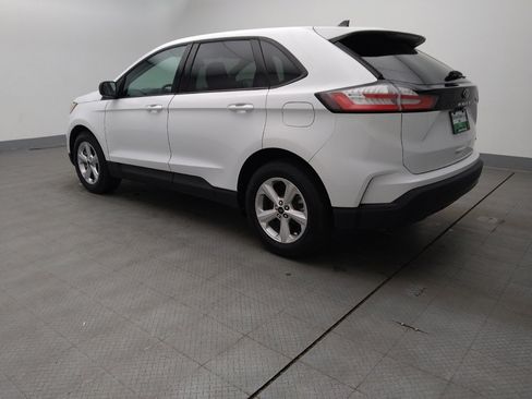 Used 2024 Ford Edge SE image 3