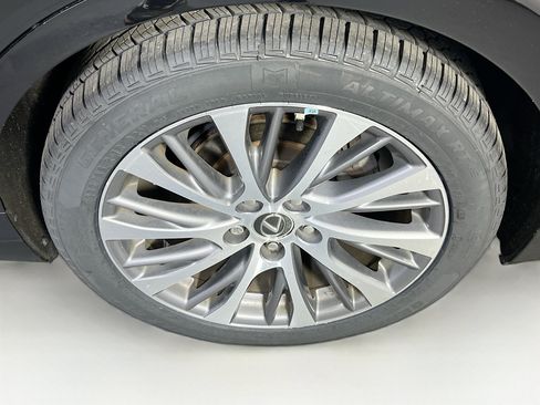 Used 2021 Lexus ES 350 w/ Premium Package FWD image 29