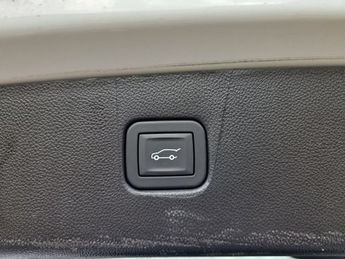 Used 2025 Chevrolet Blazer LT w/ Convenience Package FWD image 20