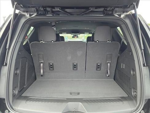 New 2026 Chevrolet Tahoe LS image 21