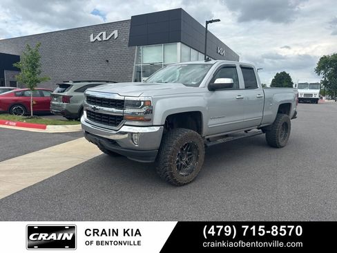 Used 2017 Chevrolet Silverado 1500 LT w/ All Star Edition AWD/4WD image 6