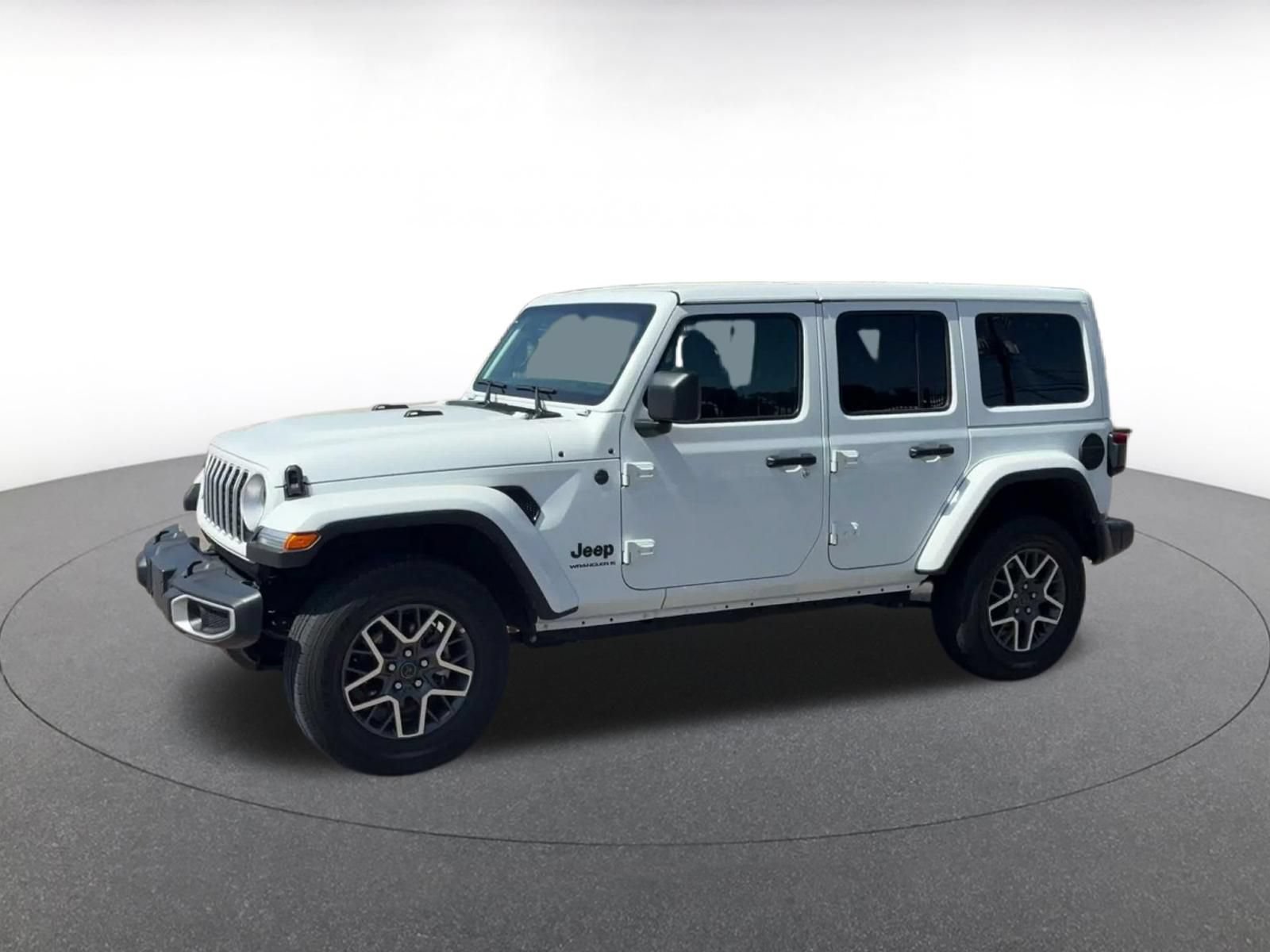 Used 2025 Jeep Wrangler Unlimited Sahara AWD/4WD image 7