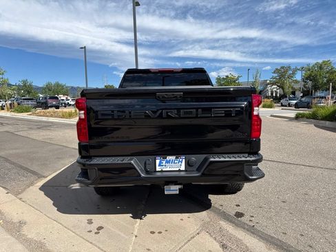 Used 2024 Chevrolet Silverado 1500 Custom w/ Turbomax Blackout Package AWD/4WD image 4