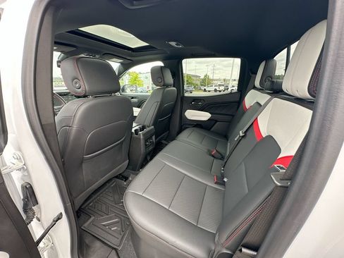 Used 2024 GMC Canyon AT4X AWD/4WD image 4