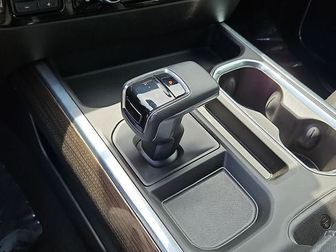 Certified 2022 Chevrolet Silverado 1500 LT AWD/4WD image 14
