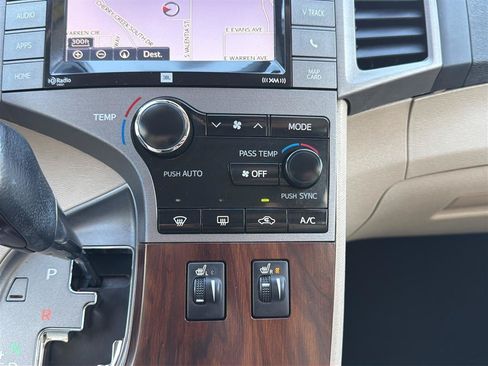 Used 2015 Toyota Venza Limited AWD/4WD image 21