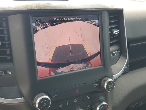 Used 2019 RAM 1500 Big Horn AWD/4WD image 25