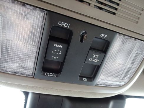 Used 2019 Honda Odyssey EX-L image 19