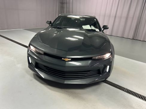Used 2017 Chevrolet Camaro LT w/ Technology Package RWD image 2