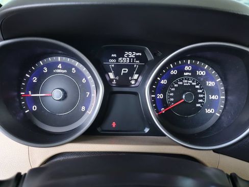 Used 2013 Hyundai Elantra GLS w/ Preferred Pkg FWD image 21