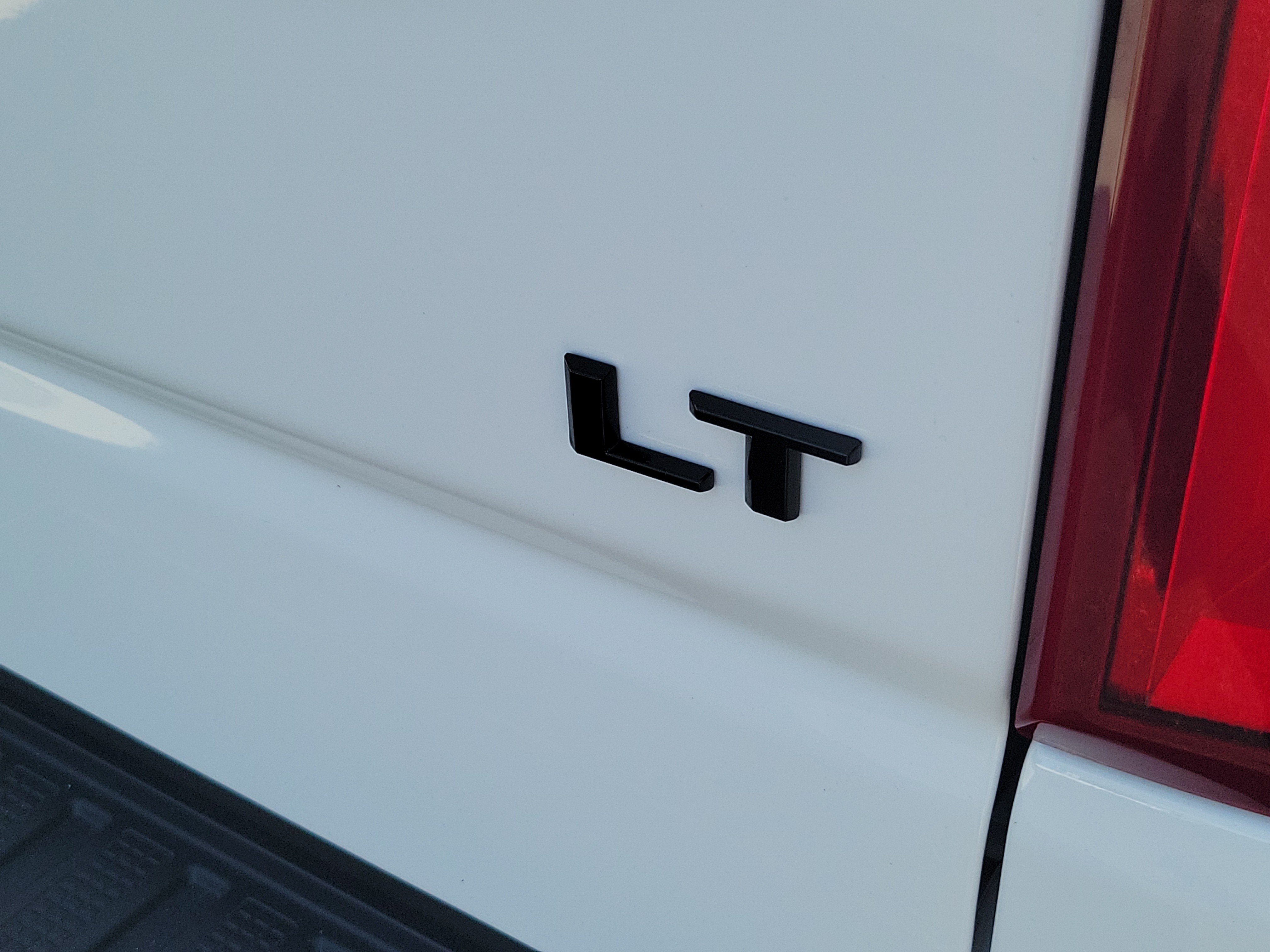 Used 2026 Chevrolet Silverado 1500 LT Trail Boss w/ LT Trail Boss Premium Package AWD/4WD image 6
