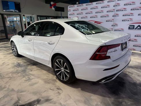 Used 2022 Volvo S60 B5 Inscription FWD image 11