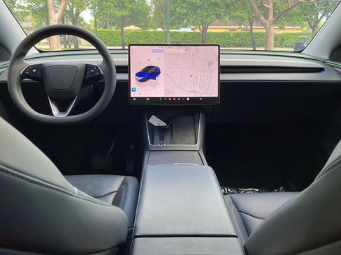 Used 2026 Tesla Model Y Long Range image 19