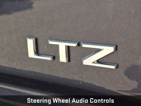 Used 2022 Chevrolet Silverado 1500 LTZ w/ LTZ Convenience Package II AWD/4WD image 29