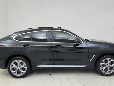 Used 2025 BMW X4 xDrive30i image 6